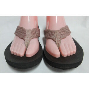 Skechers Yoga Foam Women's Flip Flop Sandals Tan & Brown Size 7